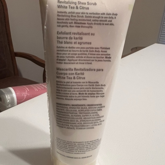 New MARY KAY SATIN BODY SILKENING SHEA LOTION WHITE TEA AND CITRUS FULL SIZE! - Picture 3 of 3